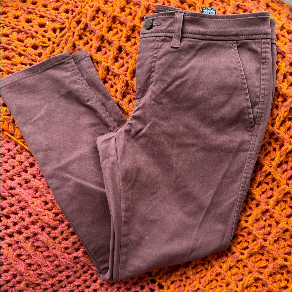 41 Hawthorn size 8 maroon pants